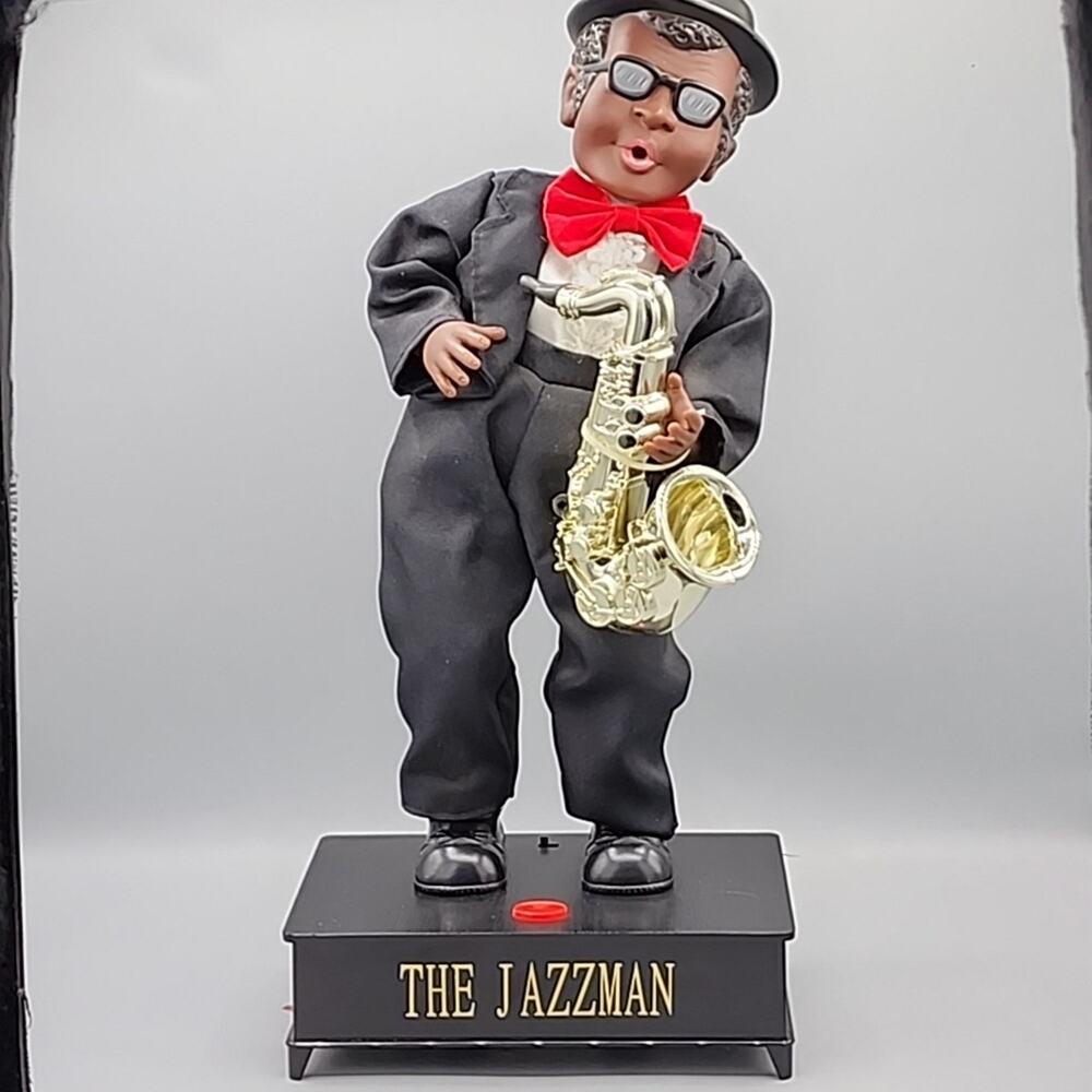 The Jazzman Singing, Dancing, Working Condition, Plays Surrender
